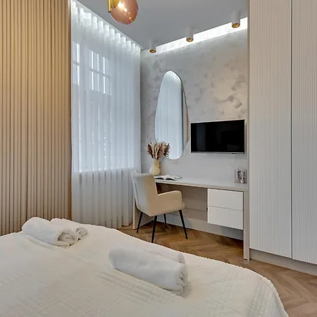 Old Town Szeroka By Downtown * グダニスク